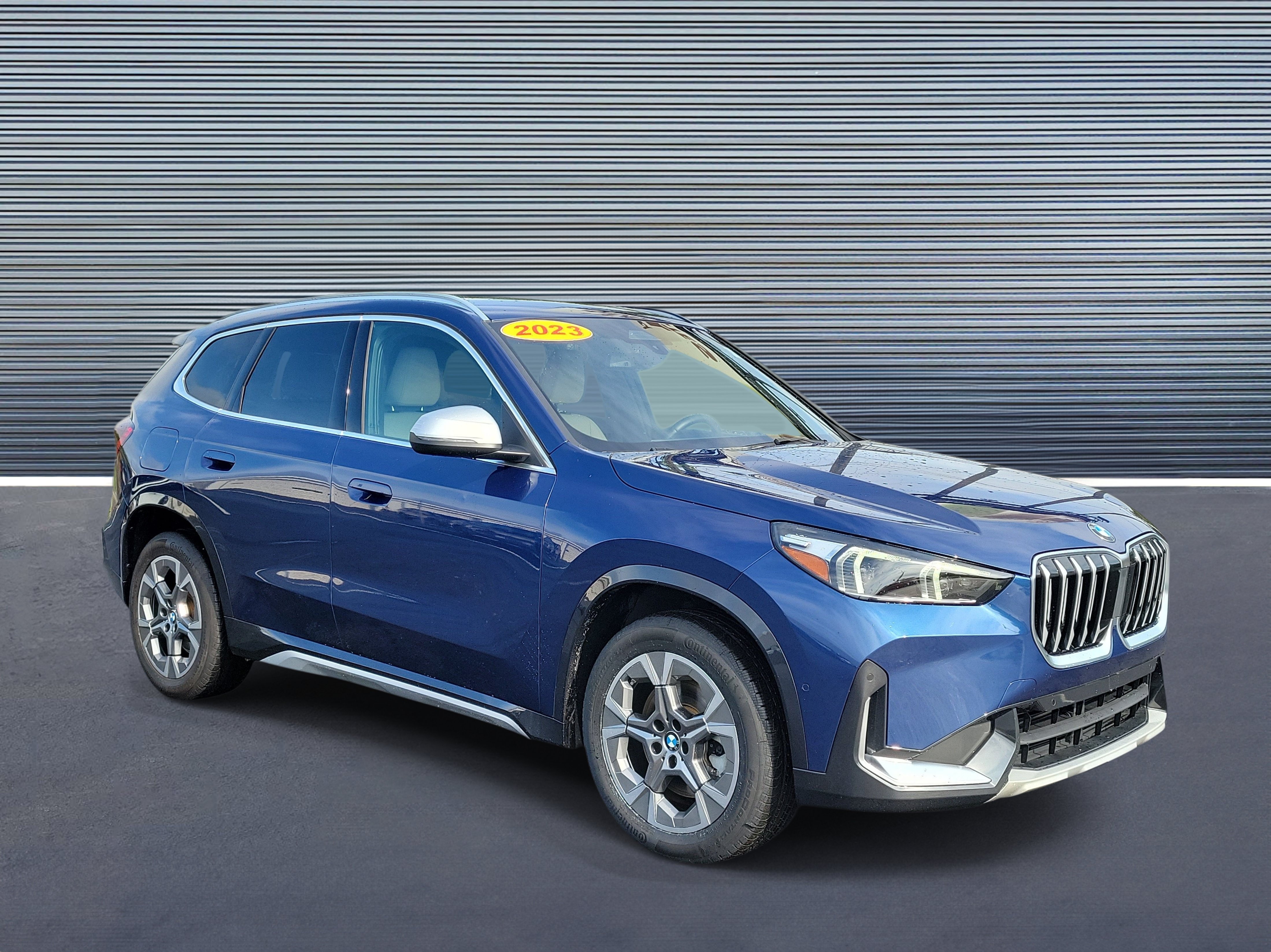 Used 2023 BMW X1 xDrive28i w/ Convenience Package AWD/4WD image 2