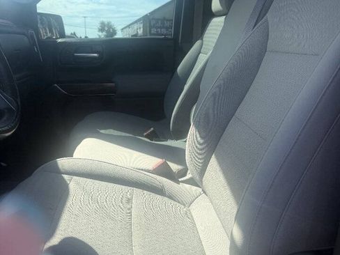 Used 2019 Chevrolet Silverado 1500 LT w/ Convenience Package AWD/4WD image 5