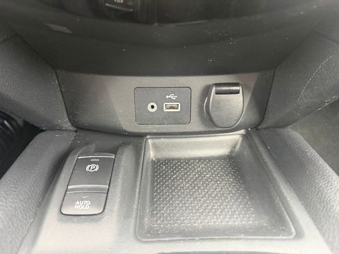 Used 2020 Nissan Rogue SV w/ Premium Package FWD image 30