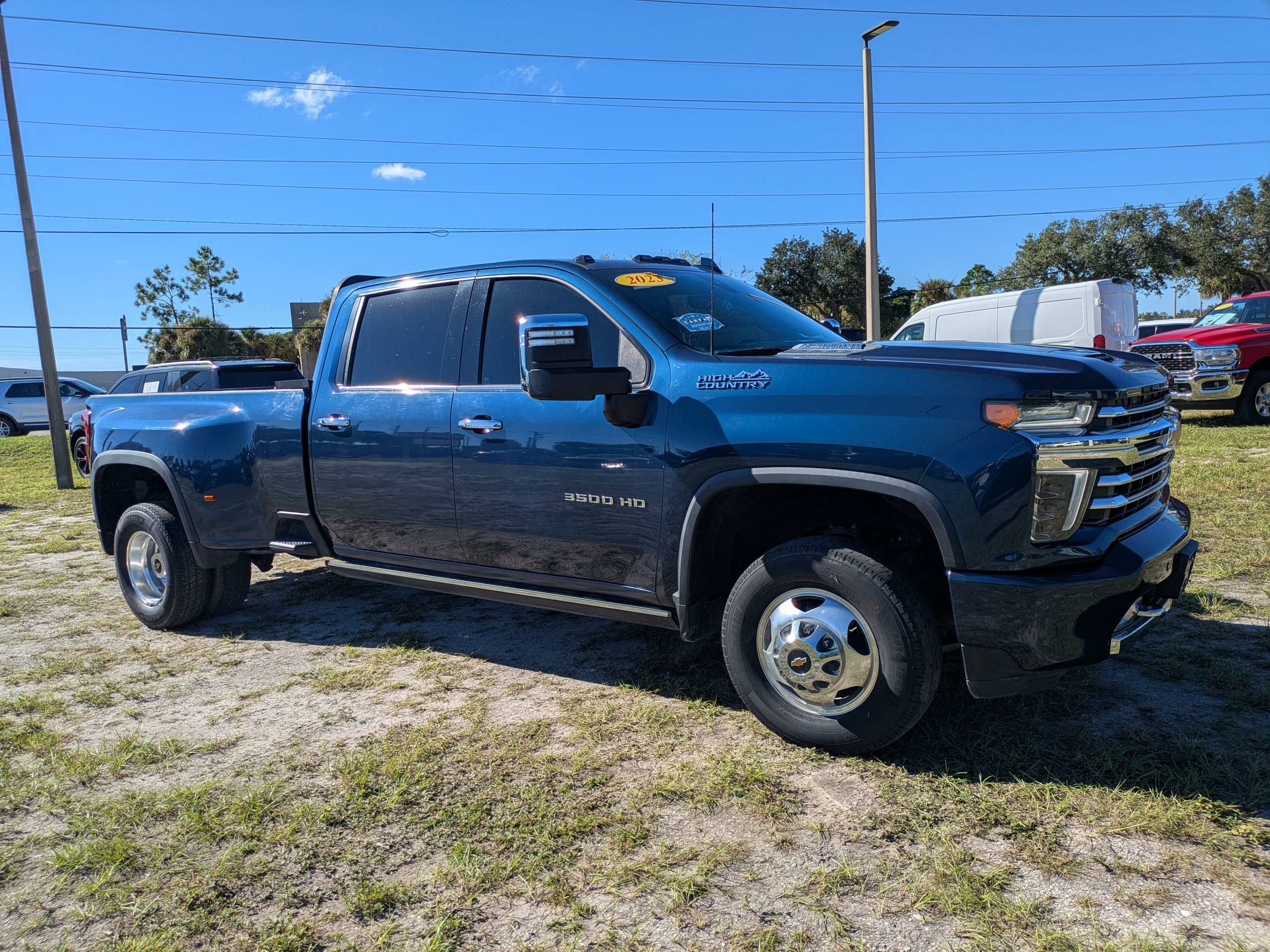 Used 2023 Chevrolet Silverado 3500 High Country AWD/4WD image 4