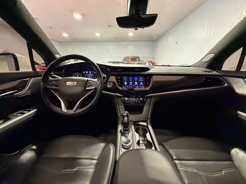 Used 2022 Cadillac XT6 Premium Luxury w/ Platinum Package image 30