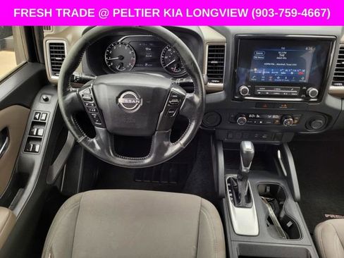 Used 2022 Nissan Frontier SV image 19
