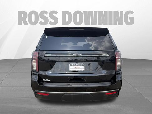 Used 2022 Chevrolet Tahoe Z71 w/ Luxury Package AWD/4WD image 5