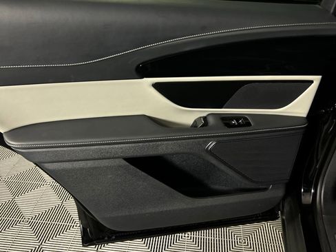 Used 2024 Lincoln Nautilus Reserve image 26