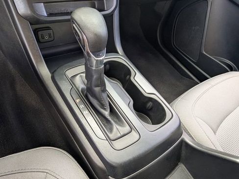 Used 2022 Chevrolet Colorado W/T w/ Custom Special Edition image 22