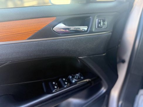 Used 2018 Lincoln MKC Reserve image 30