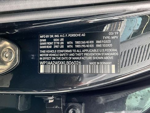 Used 2019 Porsche Macan AWD/4WD image 29
