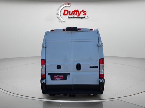 Used 2023 RAM ProMaster 2500 w/ Driver Convenience Group FWD image 20