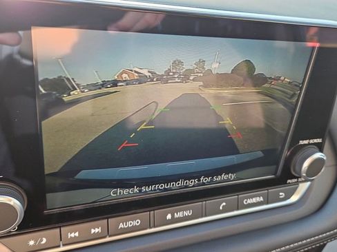 Used 2026 Nissan Rogue SV image 17