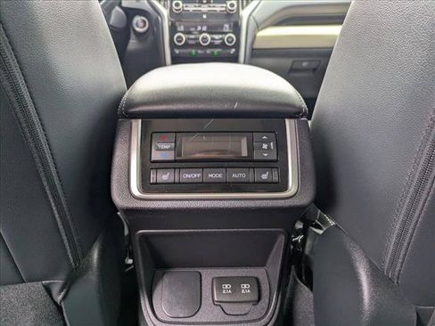 Used 2019 Subaru Ascent Limited AWD/4WD image 17