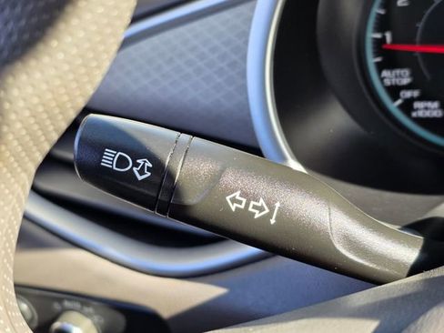 Used 2022 Chevrolet Malibu LS image 33