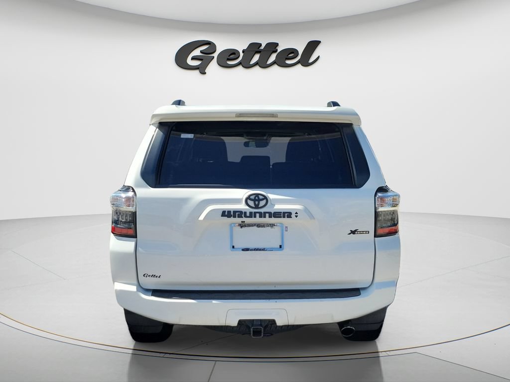 Used 2024 Toyota 4Runner SR5 Premium w/ Moonroof Package RWD image 6