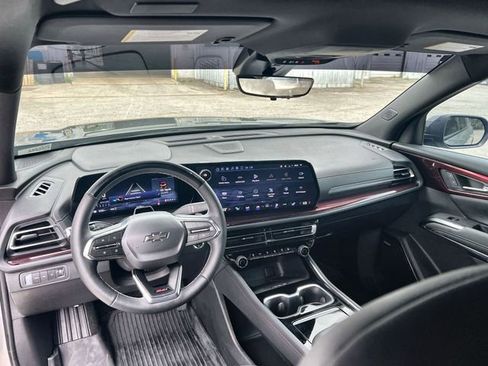 Used 2025 Chevrolet Traverse Z71 w/ Enhanced Driving Package image 10