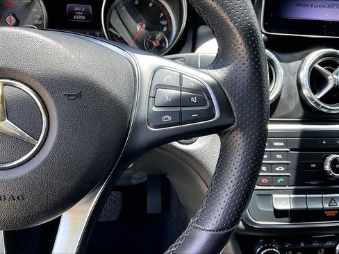 Used 2019 Mercedes-Benz CLA 250 image 21