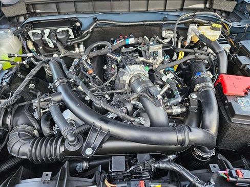 New 2025 Ford Bronco Badlands image 17