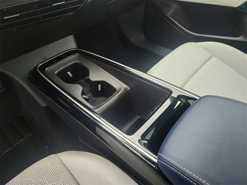 Used 2023 Volkswagen ID.4 Pro S image 15