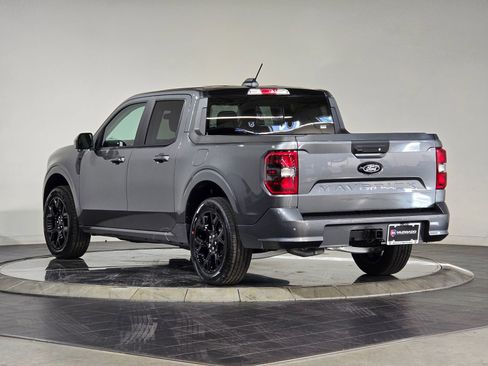 New 2026 Ford Maverick Lobo image 8
