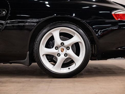 Used 2003 Porsche 911 Carrera image 23