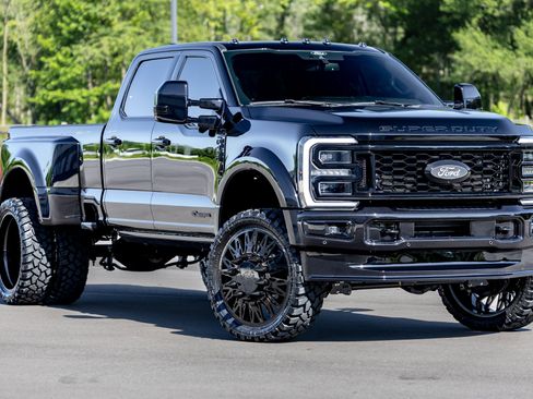 Used 2025 Ford F450 Platinum AWD/4WD image 31