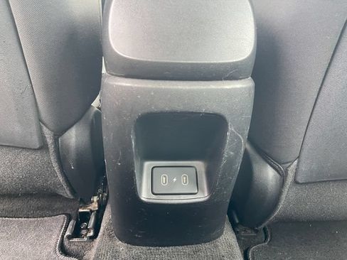 Used 2024 Hyundai Elantra SE FWD image 18