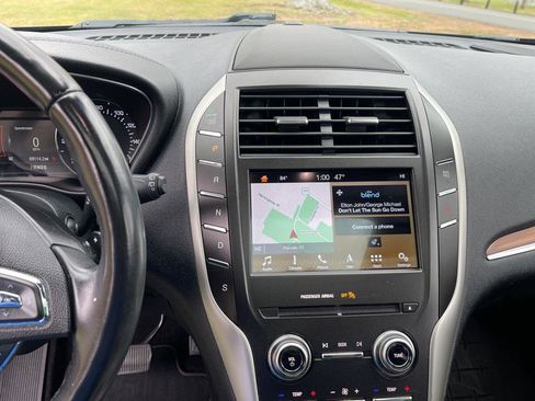 Used 2019 Lincoln MKC Select w/ Select Plus Package image 40