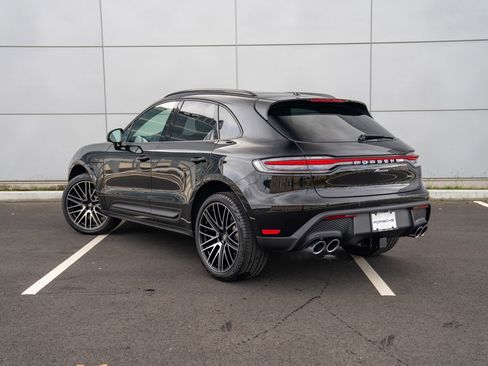 New 2026 Porsche Macan image 3