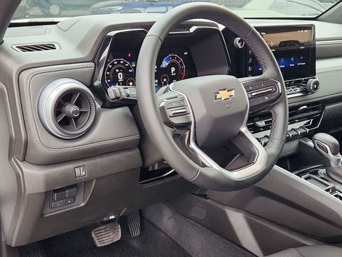 Used 2025 Chevrolet Colorado LT w/ Advanced Trailering Package image 19