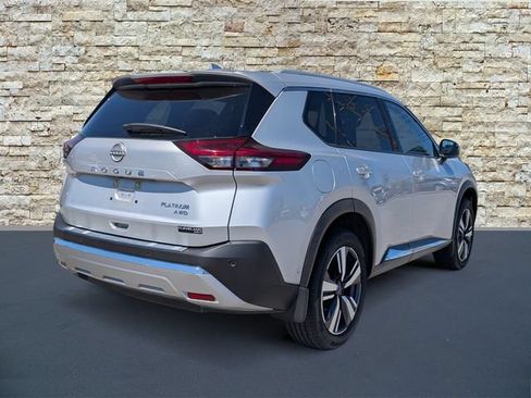 Used 2023 Nissan Rogue Platinum w/ Platinum Premium Package AWD/4WD image 7