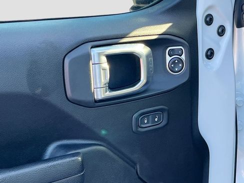 Certified 2024 Jeep Wrangler Sport S AWD/4WD image 17