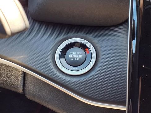 New 2025 Jeep Grand Cherokee L Altitude AWD/4WD image 8