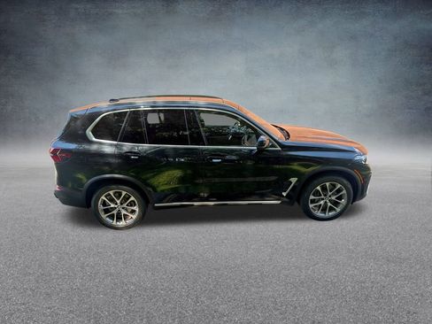 New 2026 BMW X5 xDrive40i AWD/4WD image 9
