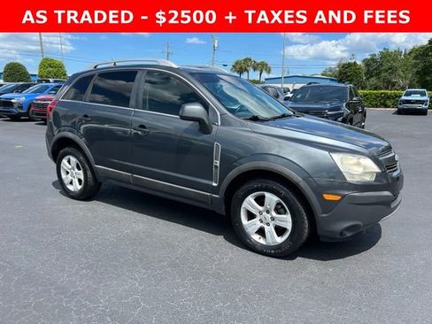 Used 2013 Chevrolet Captiva Sport LS FWD image 1