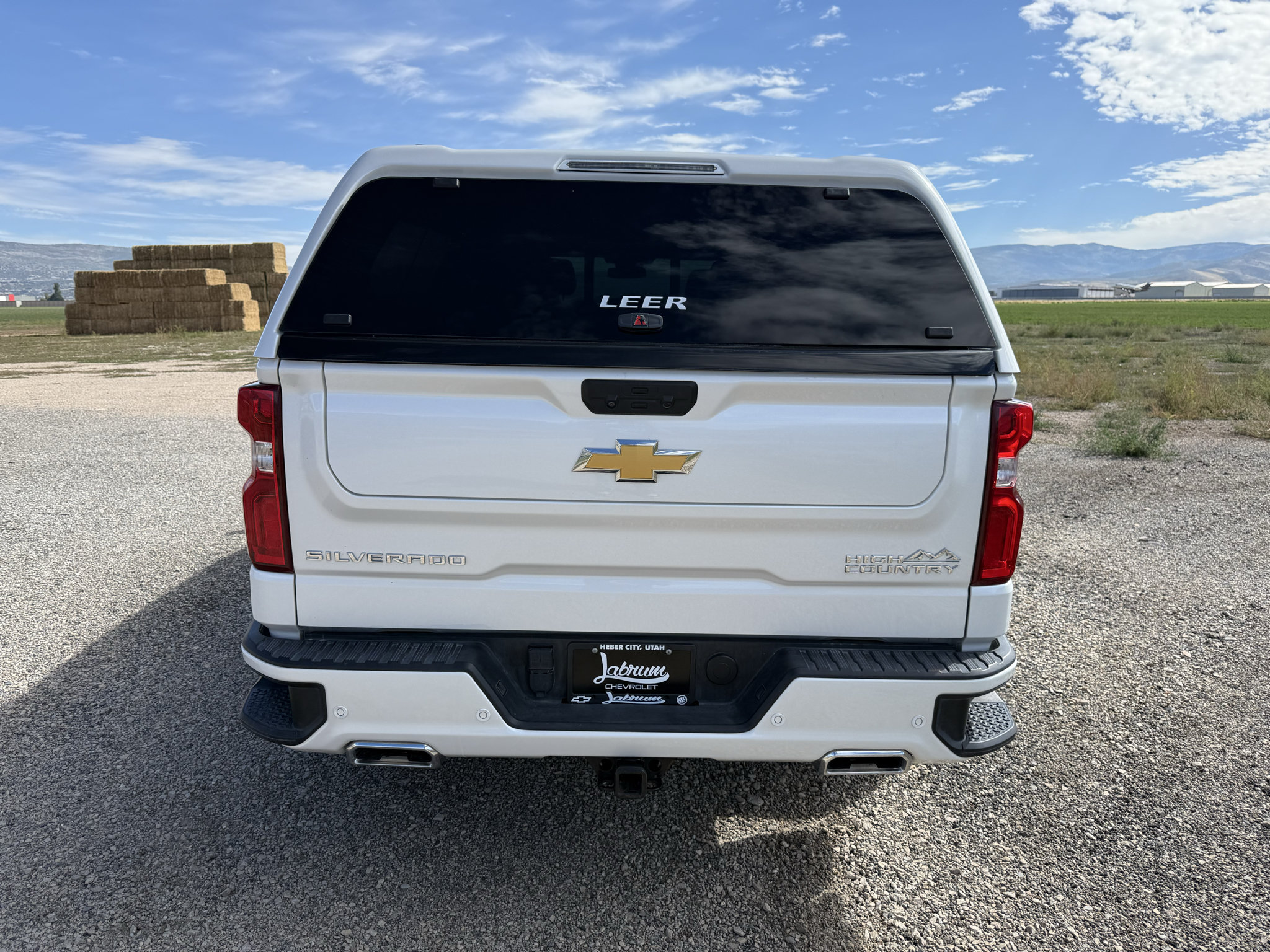 Used 2023 Chevrolet Silverado 1500 High Country AWD/4WD image 6