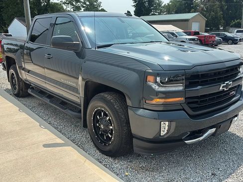 Used 2018 Chevrolet Silverado 1500 LT w/ All Star Edition AWD/4WD image 11