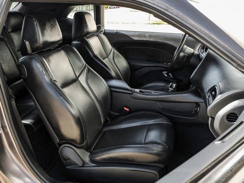 Used 2018 Dodge Challenger SXT Plus image 32