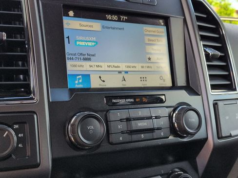 Used 2019 Ford F150 XLT w/ Equipment Group 302A Luxury AWD/4WD image 27
