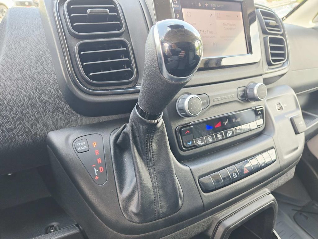 Used 2026 RAM ProMaster 2500 w/ Convenience Group FWD image 25