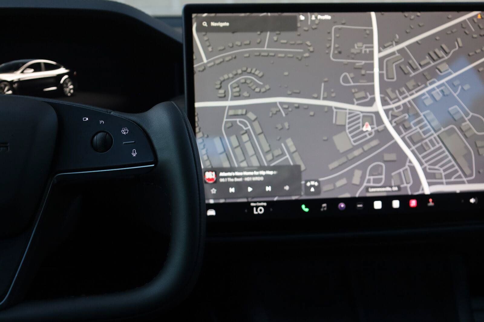 Used 2022 Tesla Model S Standard Range AWD/4WD image 33