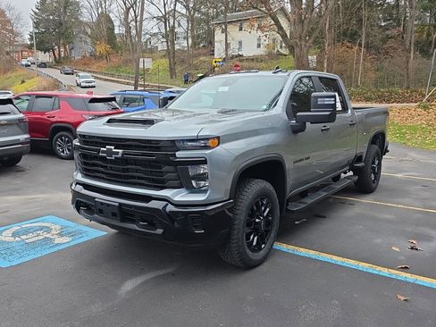 New 2025 Chevrolet Silverado 2500 Custom w/ Custom Value Package image 5