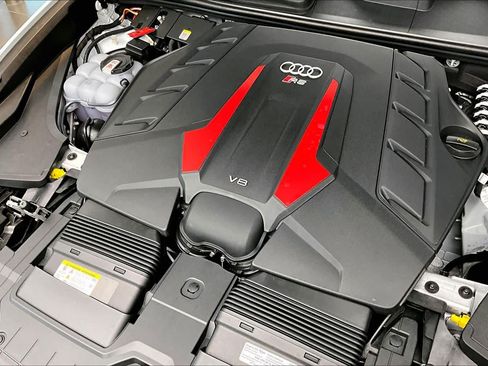 Used 2026 Audi RS Q8 performance AWD/4WD image 30