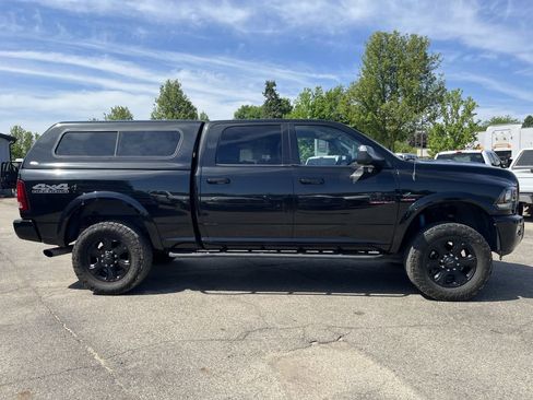Used 2018 RAM 2500 Laramie w/ Sport Appearance Group AWD/4WD image 5