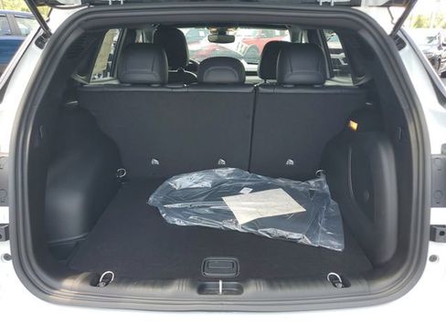 New 2025 Jeep Compass Limited w/ Sun & Sound Group image 10