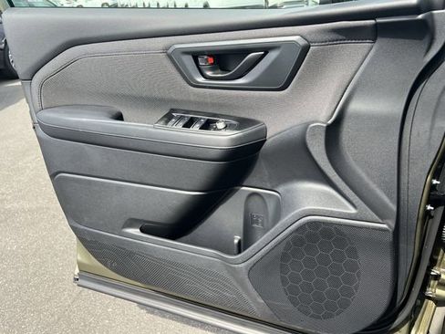 New 2026 Subaru Forester Premium image 25