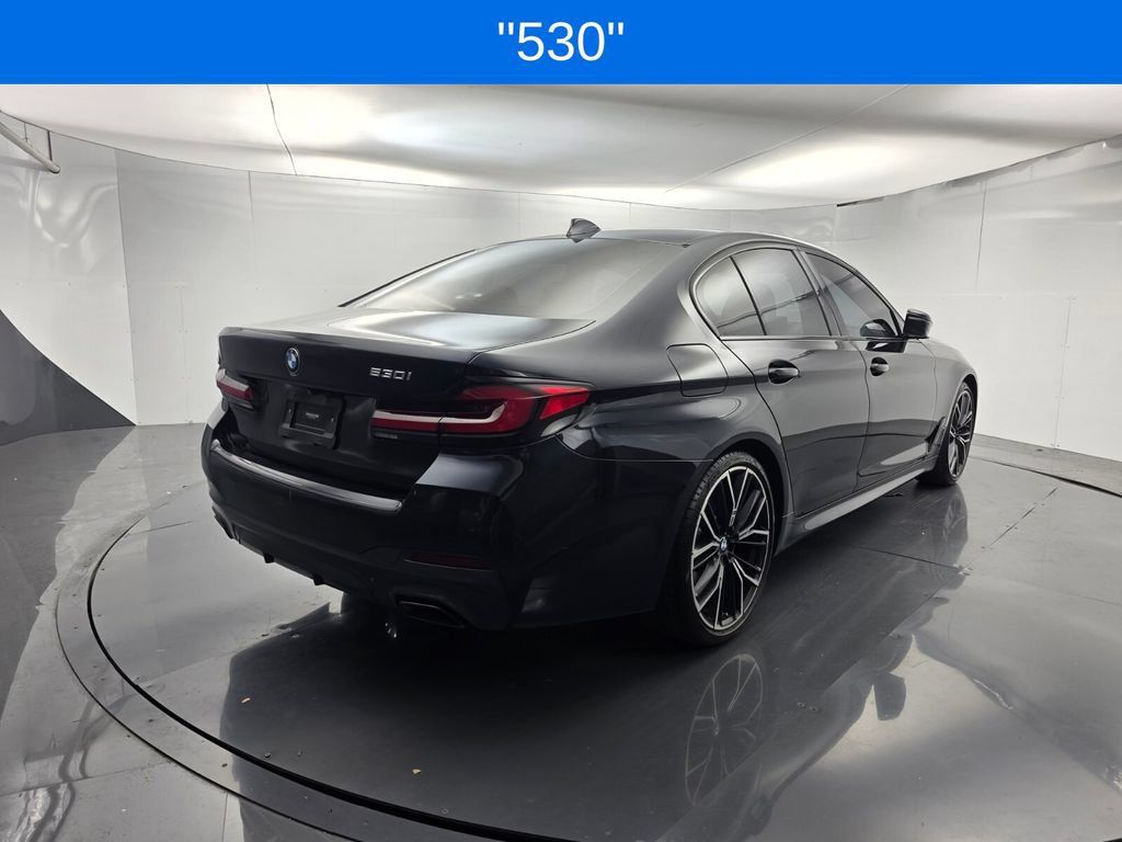 Used 2021 BMW 530i w/ M Sport Package RWD image 4