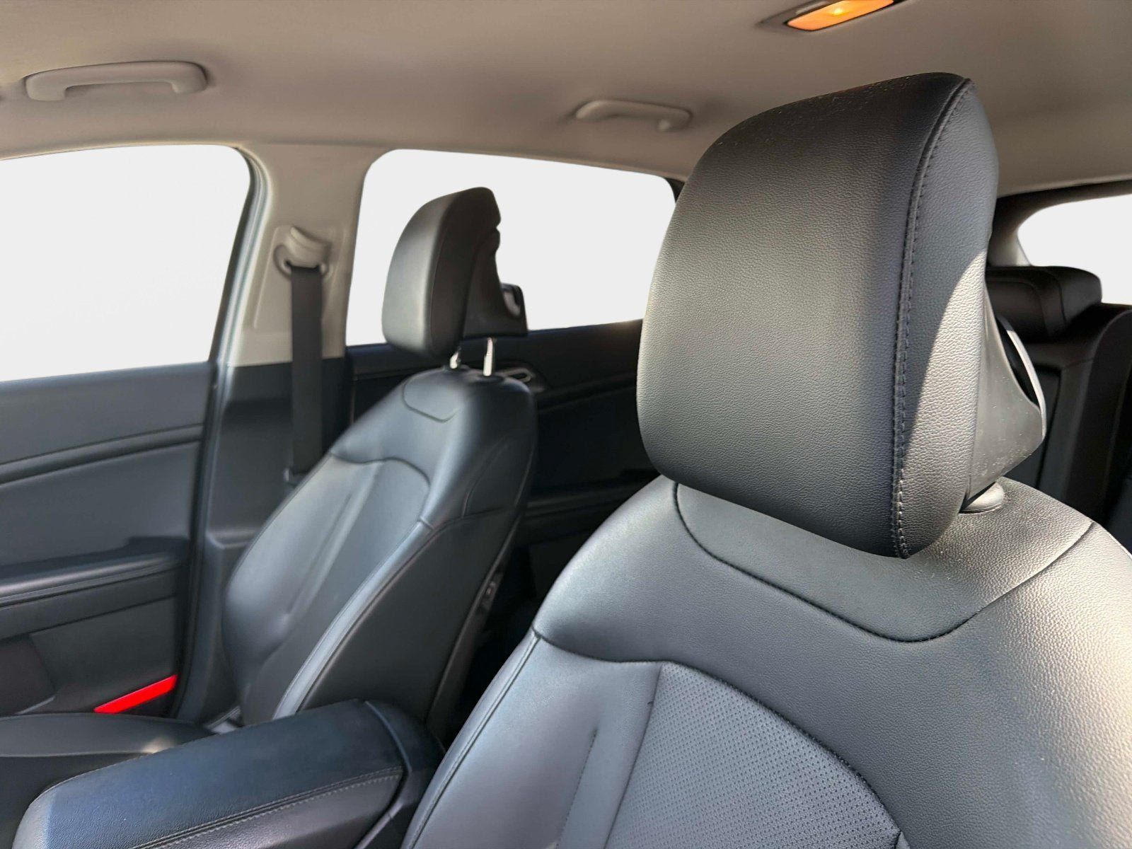 Used 2023 Kia Sportage EX FWD image 22