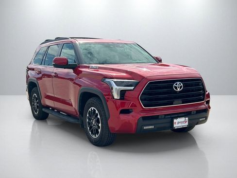 Certified 2025 Toyota Sequoia SR5 w/ SR5 Premium Package AWD/4WD image 3