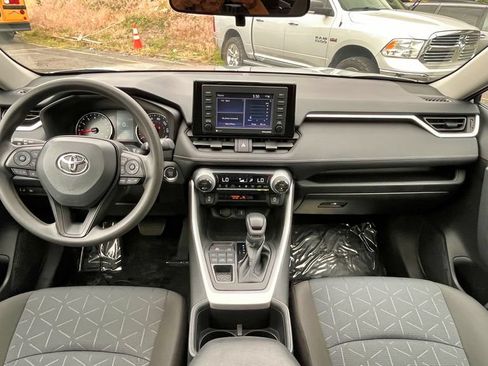 Used 2022 Toyota RAV4 XLE w/ Convenience Package AWD/4WD image 20