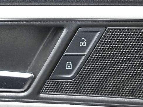 Used 2023 Volkswagen Atlas Cross Sport SEL R-Line image 14