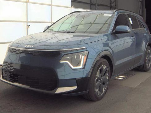 Certified 2023 Kia Niro Wind FWD image 3