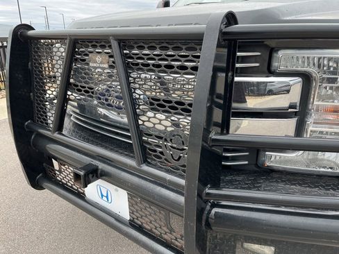 Used 2017 Ford F350 Lariat w/ Lariat Ultimate Package image 18